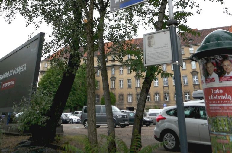 Budynek biurowy przy Alei Niepodległości w Poznaniu