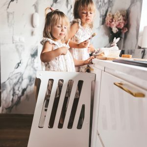 Kitchen helper Twin